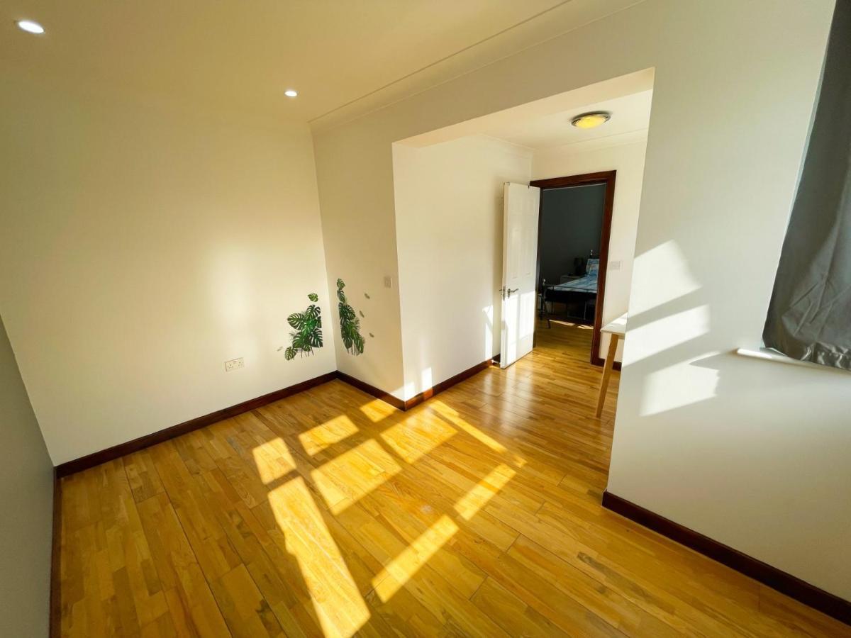 New Look, 7 Minutes To Station, 20 Minutes To Central London Streatham Vale Exterior foto