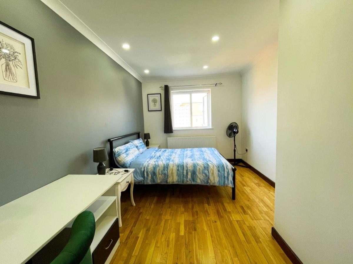 New Look, 7 Minutes To Station, 20 Minutes To Central London Streatham Vale Exterior foto